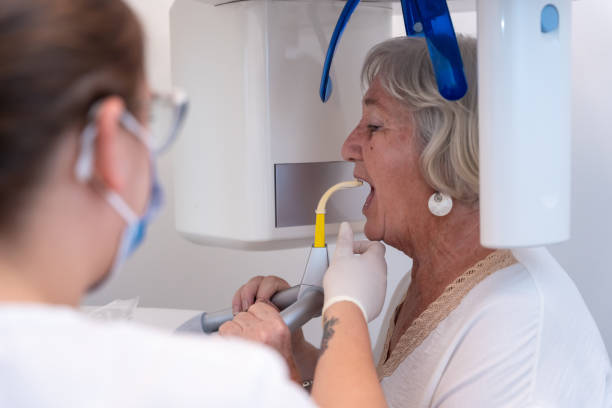 Best Cracked Tooth Emergency Dentist  in Englewood, TN